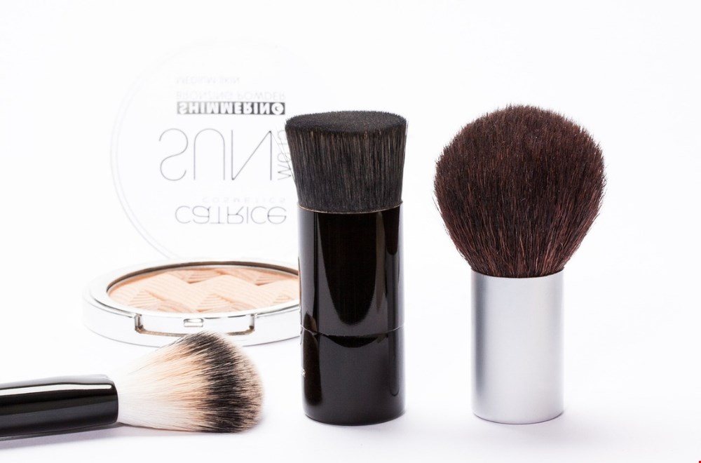 Low budgettips om meer geld te besparen op make-up Low budgettips om meer geld te besparen op make-up